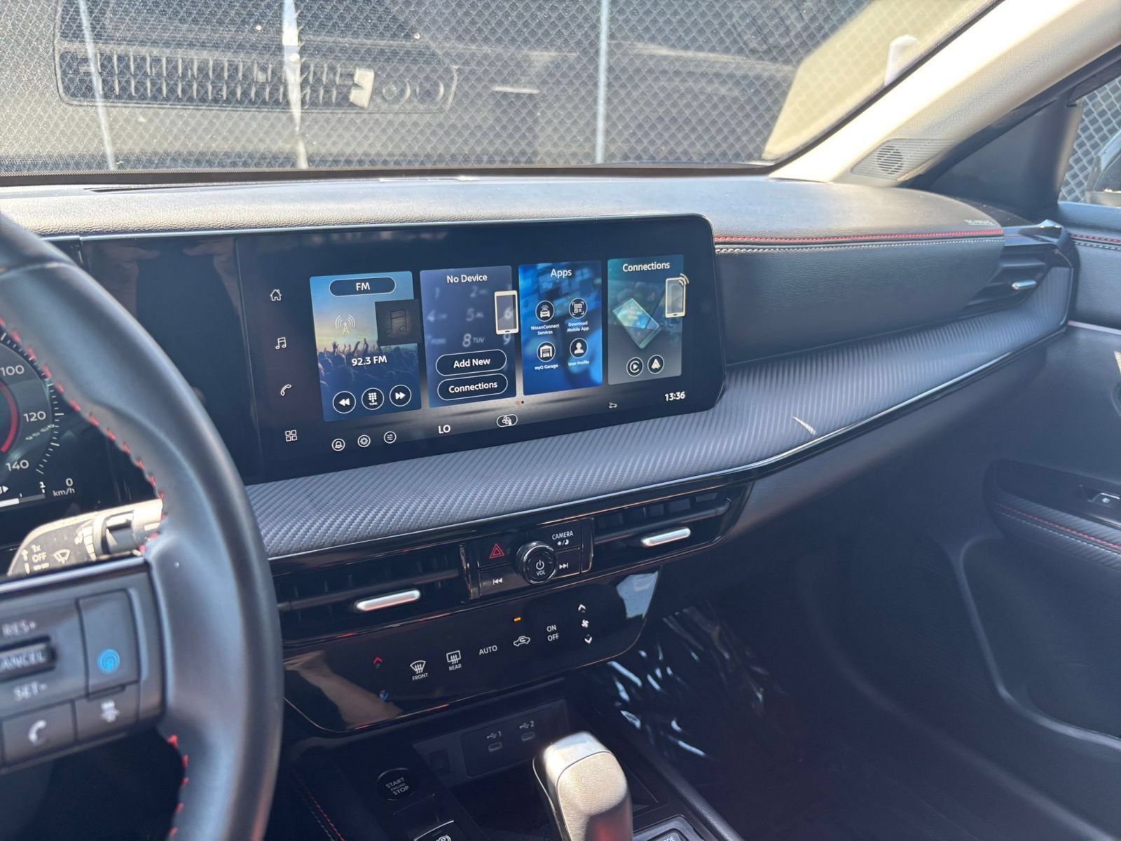 Used 2026 Nissan Kicks SR FWD image 16
