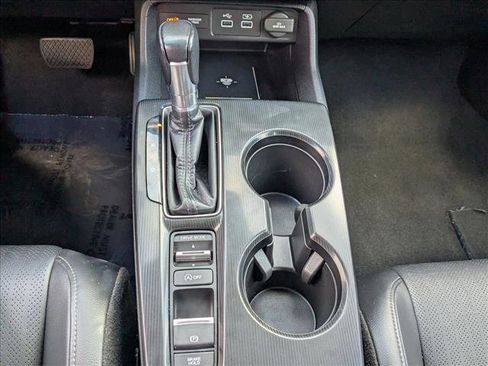 Used 2022 Honda Civic Touring image 12