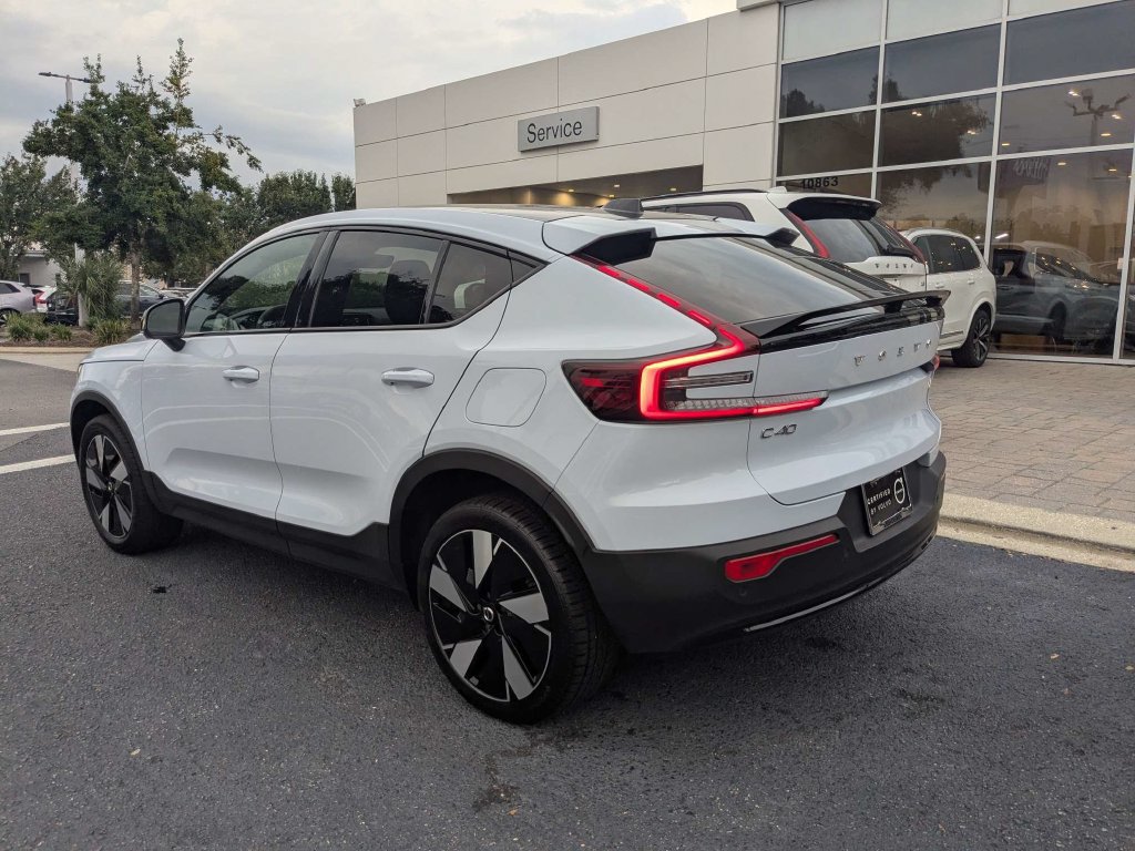 Certified 2024 Volvo C40 Recharge Core AWD/4WD image 4