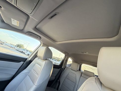 Used 2022 Honda CR-V Touring image 32