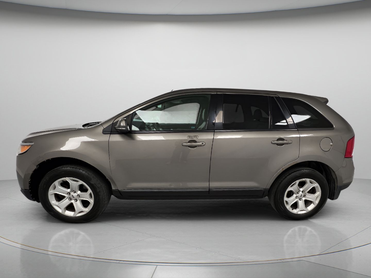 Used 2014 Ford Edge SEL w/ Equipment Group 205A AWD/4WD image 5