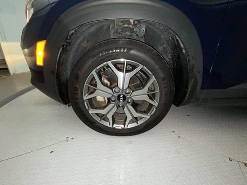 Used 2021 Kia Seltos EX image 10