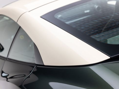 Certified 2019 Ferrari Portofino RWD image 34