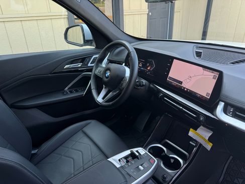 Used 2024 BMW X1 xDrive28i w/ Convenience Package image 28