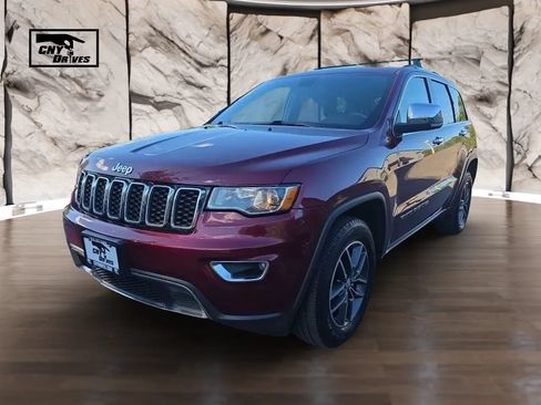 Used 2017 Jeep Grand Cherokee Limited AWD/4WD image 1