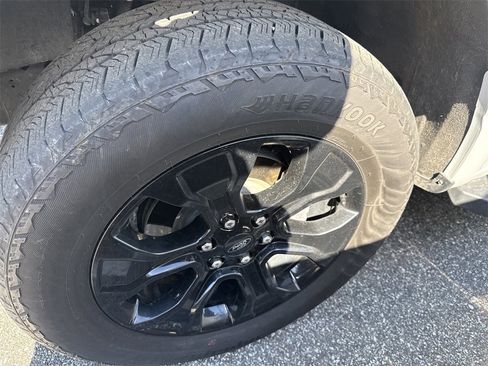 Used 2023 Ford F150 Lariat w/ Equipment Group 502A High image 9