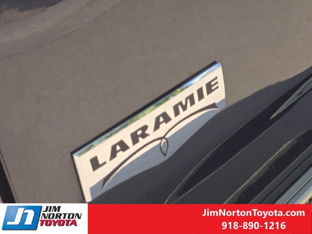 Used 2015 RAM 1500 Laramie w/ Convenience Group AWD/4WD image 12
