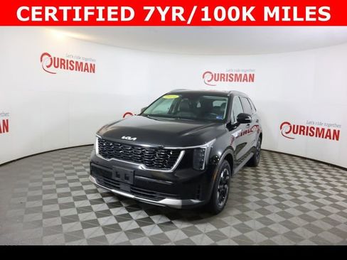 Used 2024 Kia Sorento S image 2