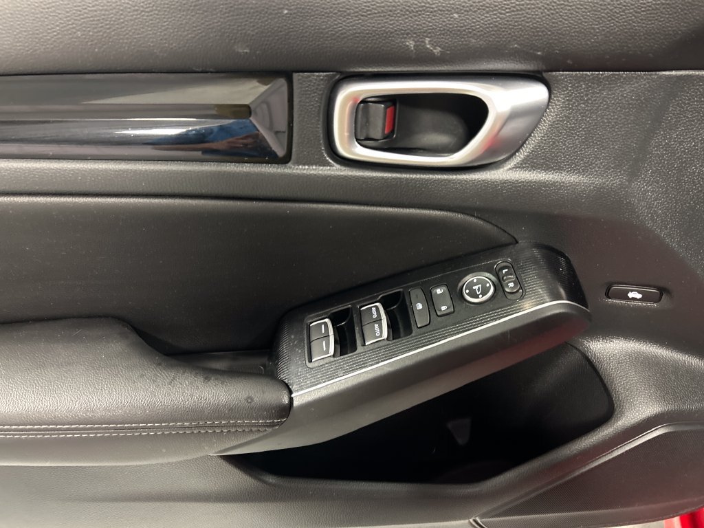 Used 2023 Honda Civic Touring image 12