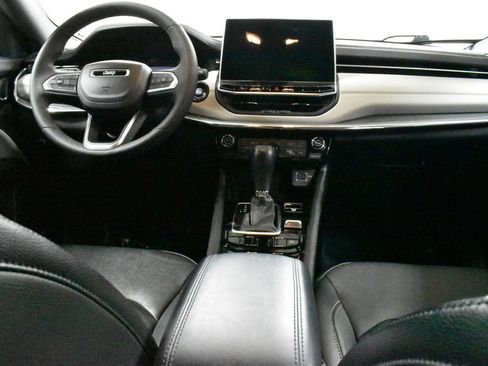 Used 2023 Jeep Compass Limited w/ Sun and Sound Group image 18