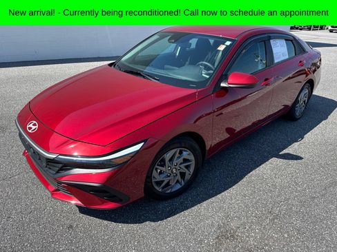 Used 2024 Hyundai Elantra Blue FWD image 1