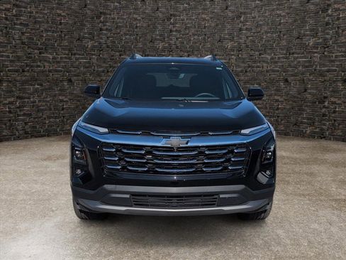 Used 2025 Chevrolet Equinox LT w/ Convenience Package II image 4