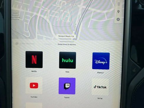 Used 2018 Tesla Model X 75D image 30