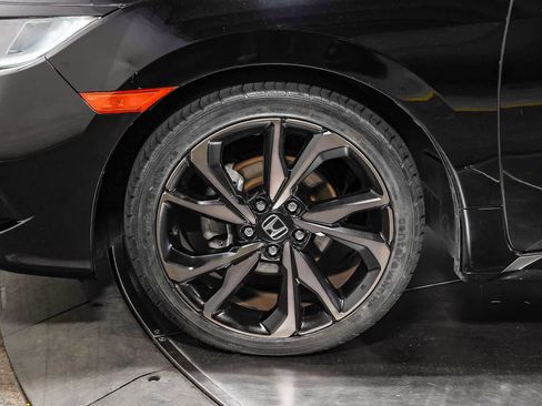 Used 2020 Honda Civic Sport image 9