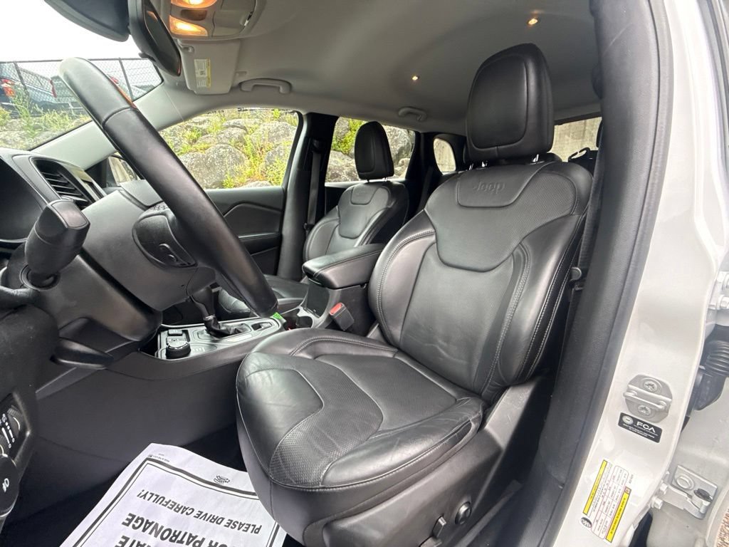 Used 2021 Jeep Cherokee Latitude Lux AWD/4WD image 15