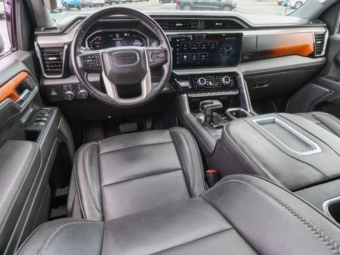 Used 2022 GMC Sierra 1500 Denali AWD/4WD image 16