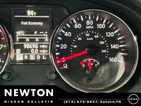 Used 2015 Nissan Rogue S FWD image 23