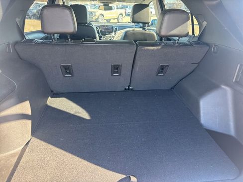 Used 2024 Chevrolet Equinox Premier image 8
