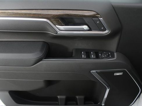 New 2026 GMC Sierra 1500 Elevation image 13
