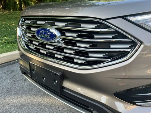 Used 2019 Ford Edge SEL w/ Equipment Group 201A AWD/4WD image 61