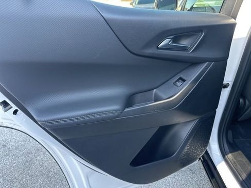 Used 2025 Chevrolet Equinox LT image 50