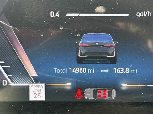 Used 2024 BMW 530i xDrive w/ Premium Package image 28