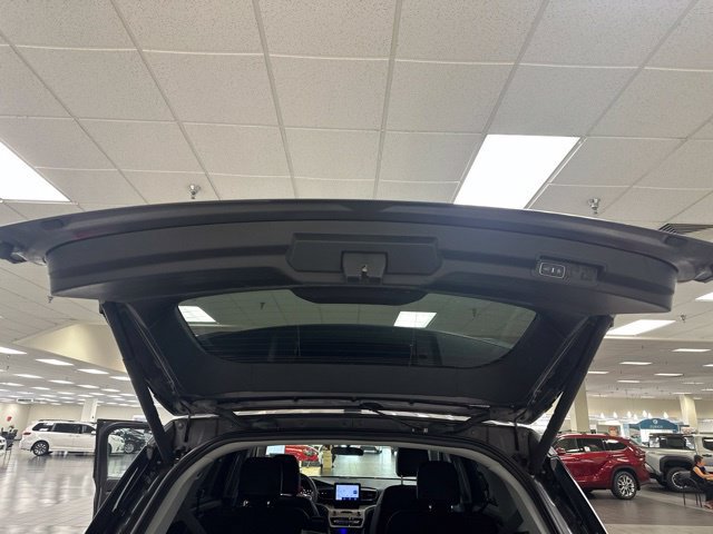 Used 2023 Ford Explorer XLT w/ Equipment Group 202A AWD/4WD image 22
