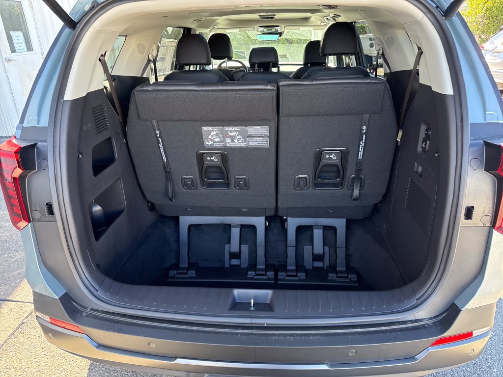 New 2027 Kia Carnival SX Prestige FWD image 9