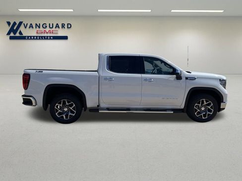 New 2026 GMC Sierra 1500 SLT image 7