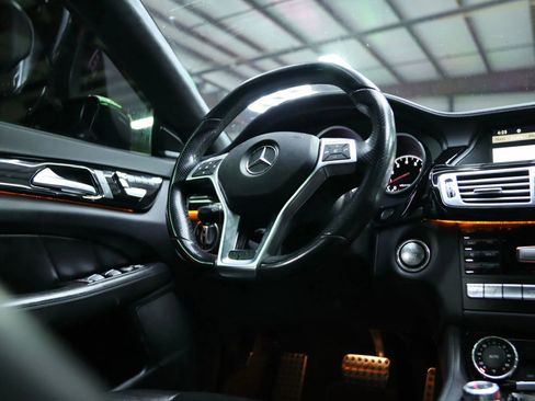 Used 2012 Mercedes-Benz CLS 63 AMG image 40
