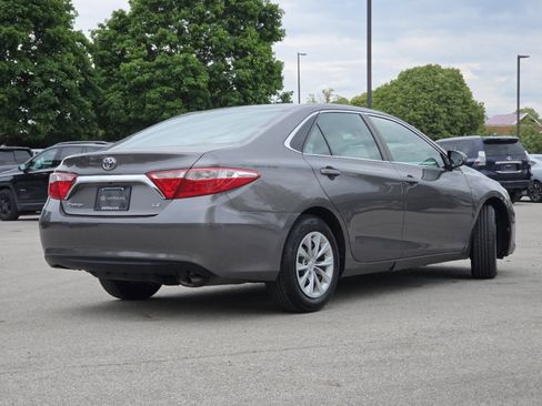 Used 2017 Toyota Camry LE FWD image 18