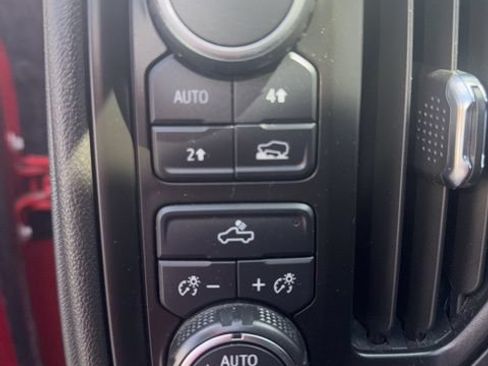 Used 2022 Chevrolet Silverado 1500 Custom w/ LPO, Dark Essentials Package AWD/4WD image 14