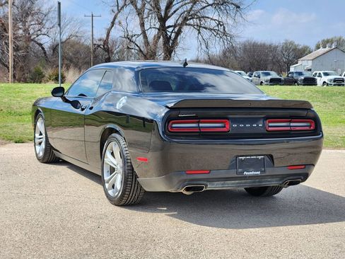 Used 2022 Dodge Challenger GT w/ Plus Package image 5
