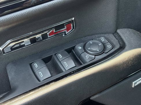 Used 2023 GMC Sierra 1500 AT4 w/ AT4 Premium Package AWD/4WD image 14