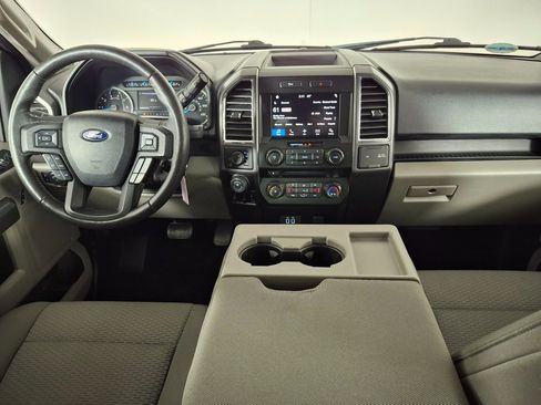 Used 2016 Ford F150 XLT w/ Equipment Group 302A Luxury image 10