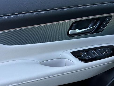 New 2025 Nissan Murano SL image 11