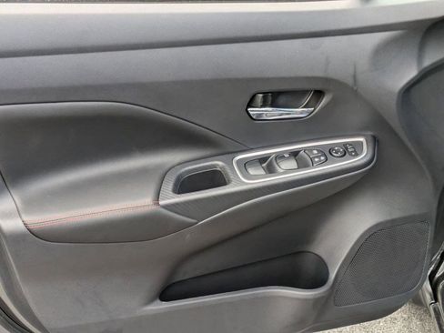 New 2025 Nissan Versa SR w/ Trunk Package image 28