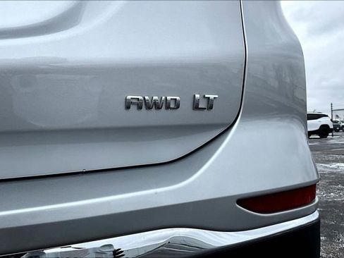 Used 2020 Chevrolet Equinox LT image 23