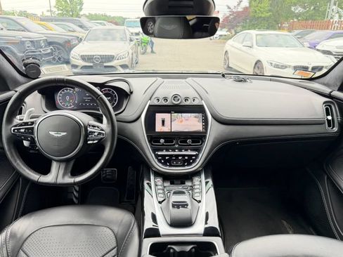 Used 2021 Aston Martin DBX AWD/4WD image 19