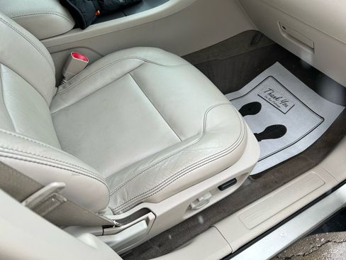 Used 2011 Ford Taurus SEL w/ 201A Rapid Spec Order Code image 11