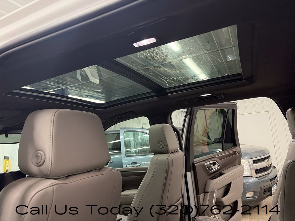 Used 2024 Chevrolet Tahoe Z71 w/ Luxury Package AWD/4WD image 25