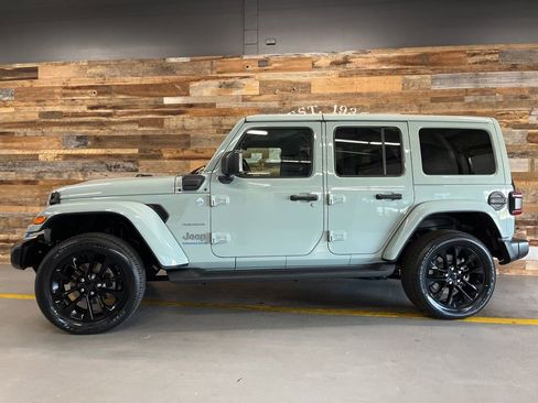 Used 2023 Jeep Wrangler Unlimited Sahara w/ Cold Weather Group AWD/4WD image 55