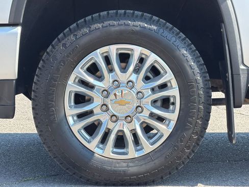 Used 2022 Chevrolet Silverado 3500 High Country w/ Z71 Off-Road Package AWD/4WD image 26