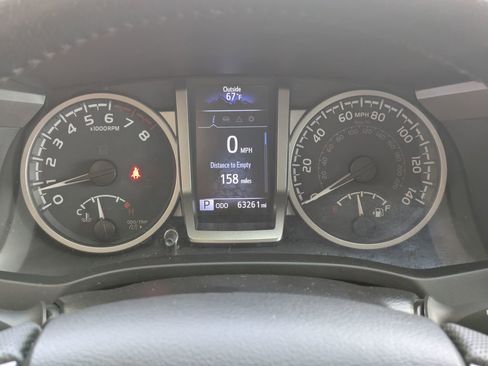 Used 2022 Toyota Tacoma SR image 17