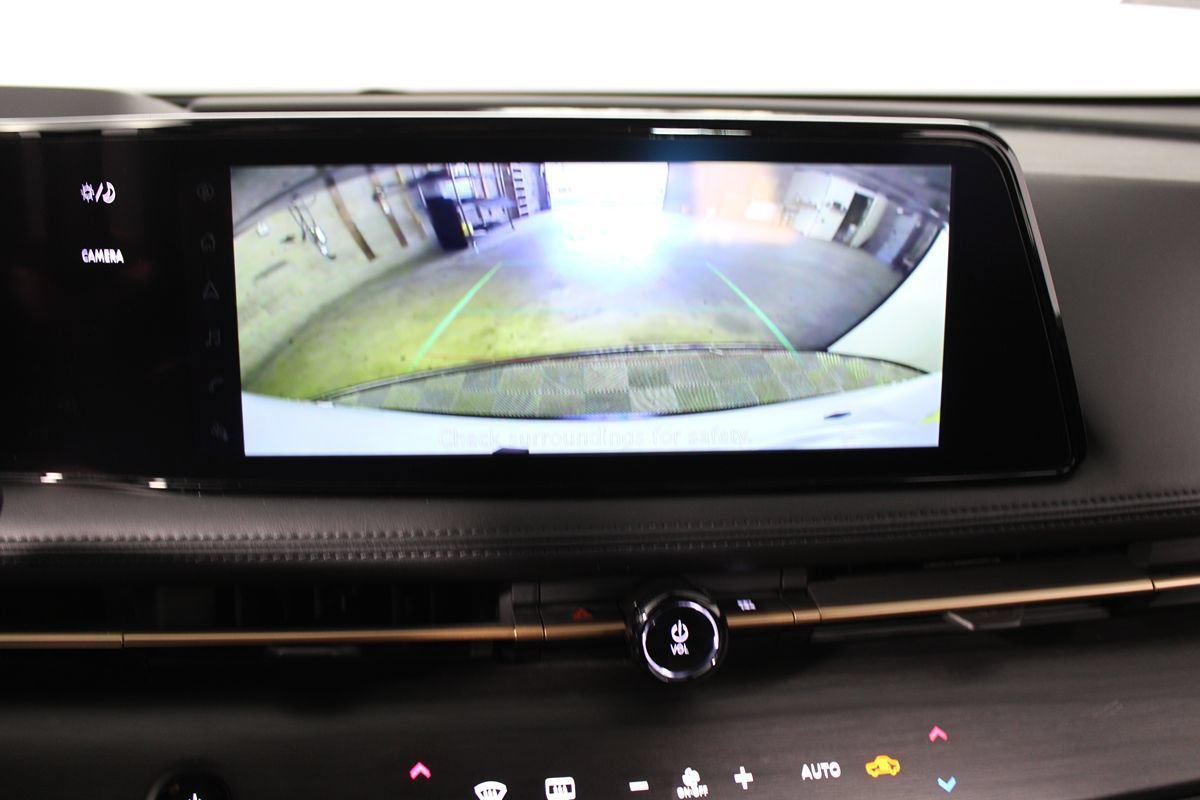 Used 2024 Nissan Ariya FWD image 15