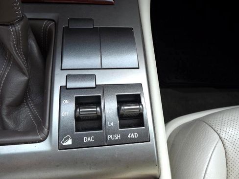 Used 2013 Lexus GX 460 image 26