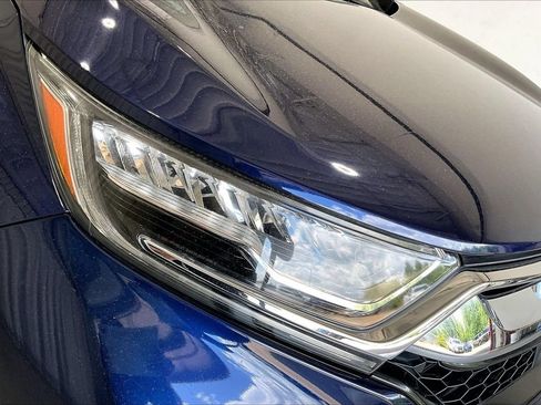 Used 2018 Honda CR-V Touring image 10