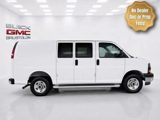 Used 2025 GMC Savana 2500 w/ Driver Convenience Package RWD video 3