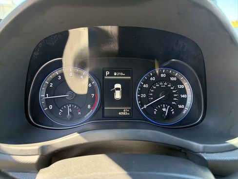 Used 2022 Hyundai Kona SE w/ Cargo Package image 15