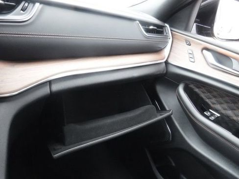 Certified 2025 Jeep Grand Cherokee Summit image 48